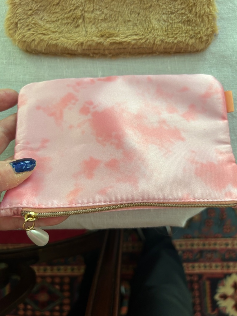 Ipsy 4 New Cosmetic Pouches with 10 sample products & 4 makeup brushes; Unused! - Picture 7 of 16